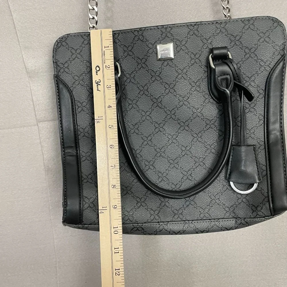 Nine West Handbag / Purse - Chain Strap Black Flat Bottom Bag‎